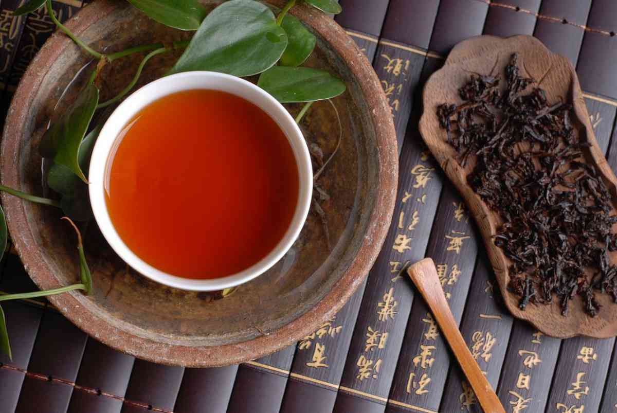 普洱茶2017年与2018年口感对比：哪个年份的普洱茶更优质？