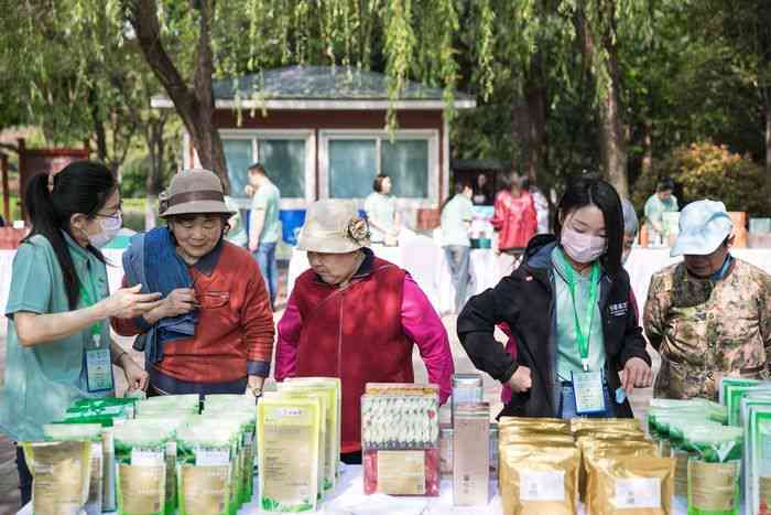 普洱五一场：地址、营业时间、商品种类等全方位解析，助您轻松购物！