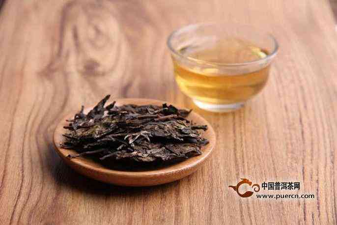 黑茶与普洱茶的全面解析：功效、作用、禁忌及注意事项