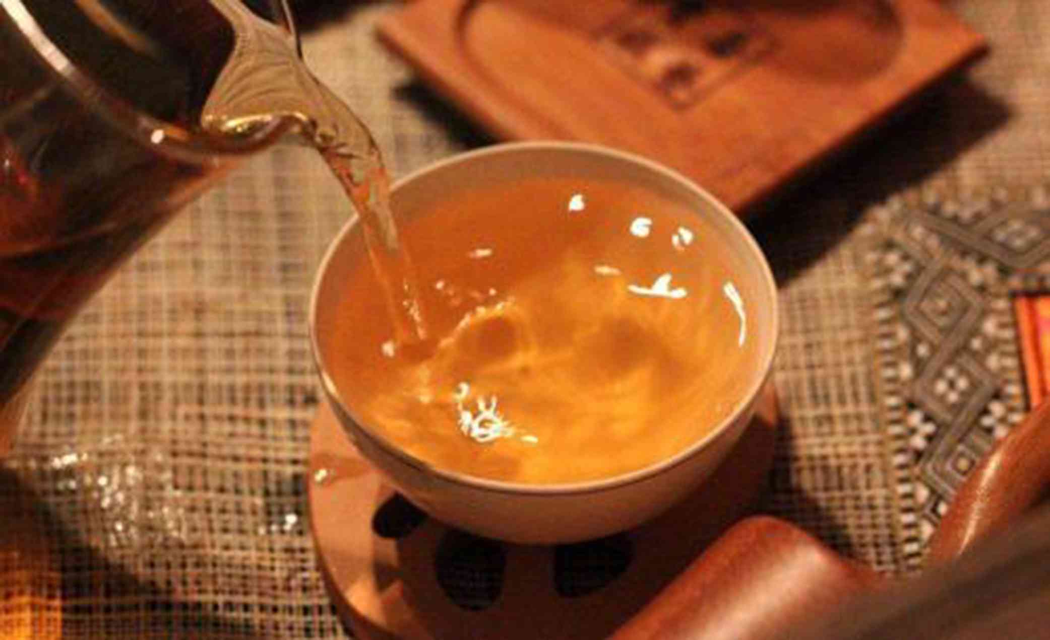 普洱茶与七子饼茶：一份独特的茶艺体验