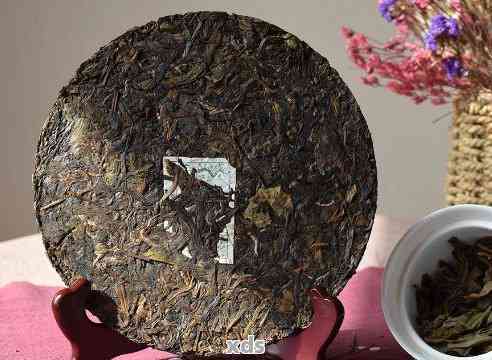 普洱茶压饼是次品嘛？普洱茶压饼的好处是什么，与散茶相比哪个更好？