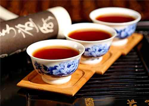 2011年大益熟普洱茶：品味经典，感受年份魅力