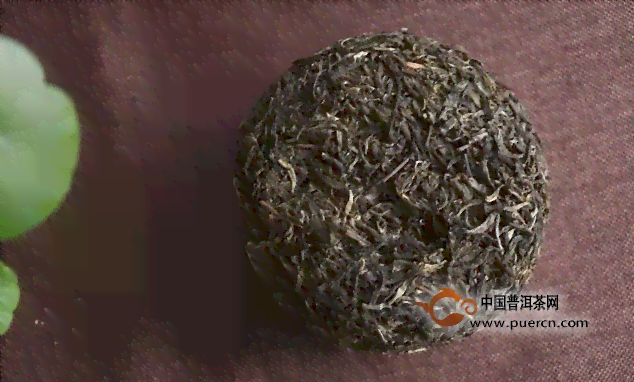 普洱茶的两大类：生茶与熟茶，价格比较分析