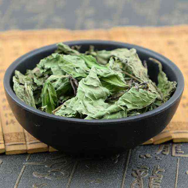 薄荷香气融入醇厚普洱生茶：一款独特口感的新茶品探索