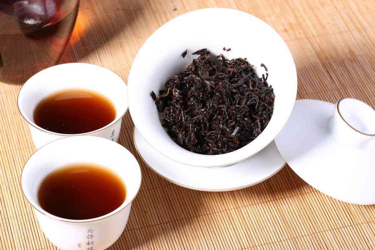 冰岛普洱茶：红茶还是绿茶？探讨其制作工艺及口感特点