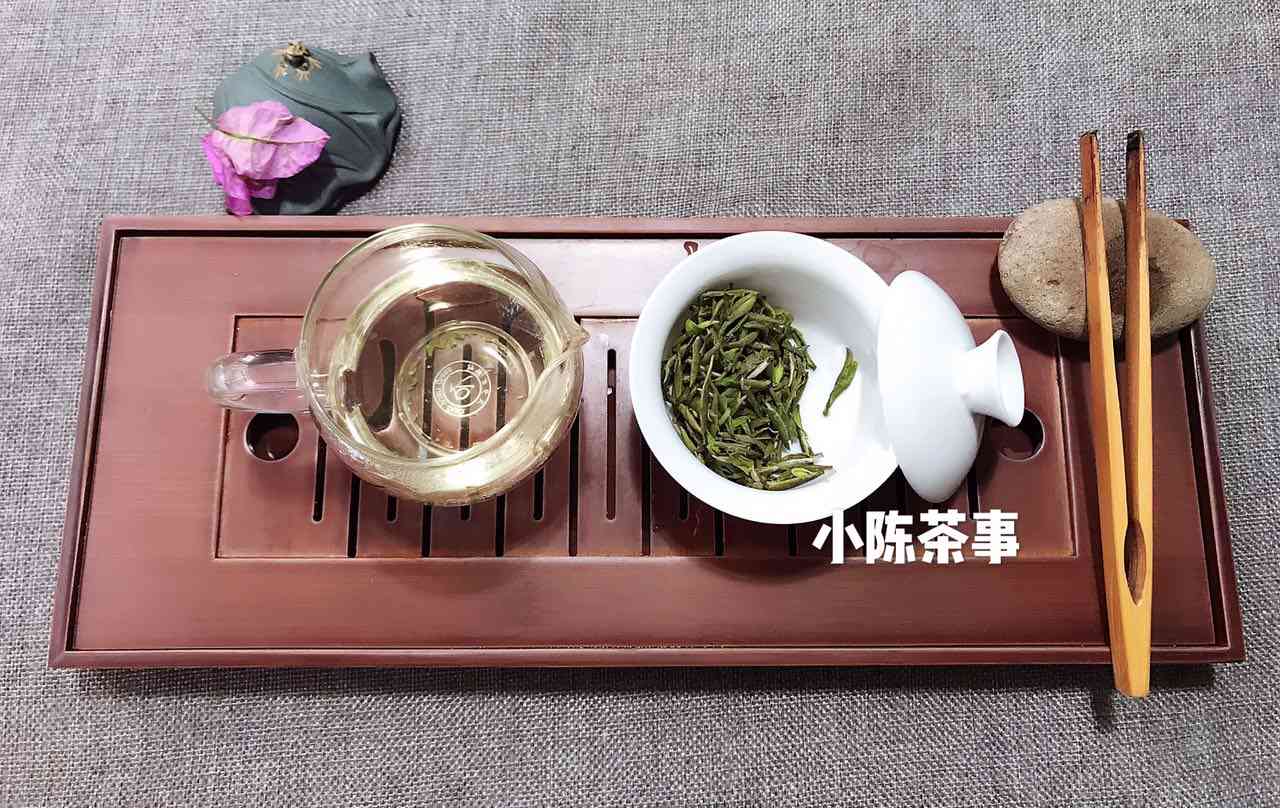 普洱茶：探索饼茶与散茶的各自优势，哪个更胜一筹？