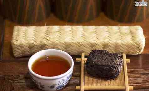 普洱茶膏的副作用：了解潜在风险与禁忌，同时探讨其好处和是否适合饮用。