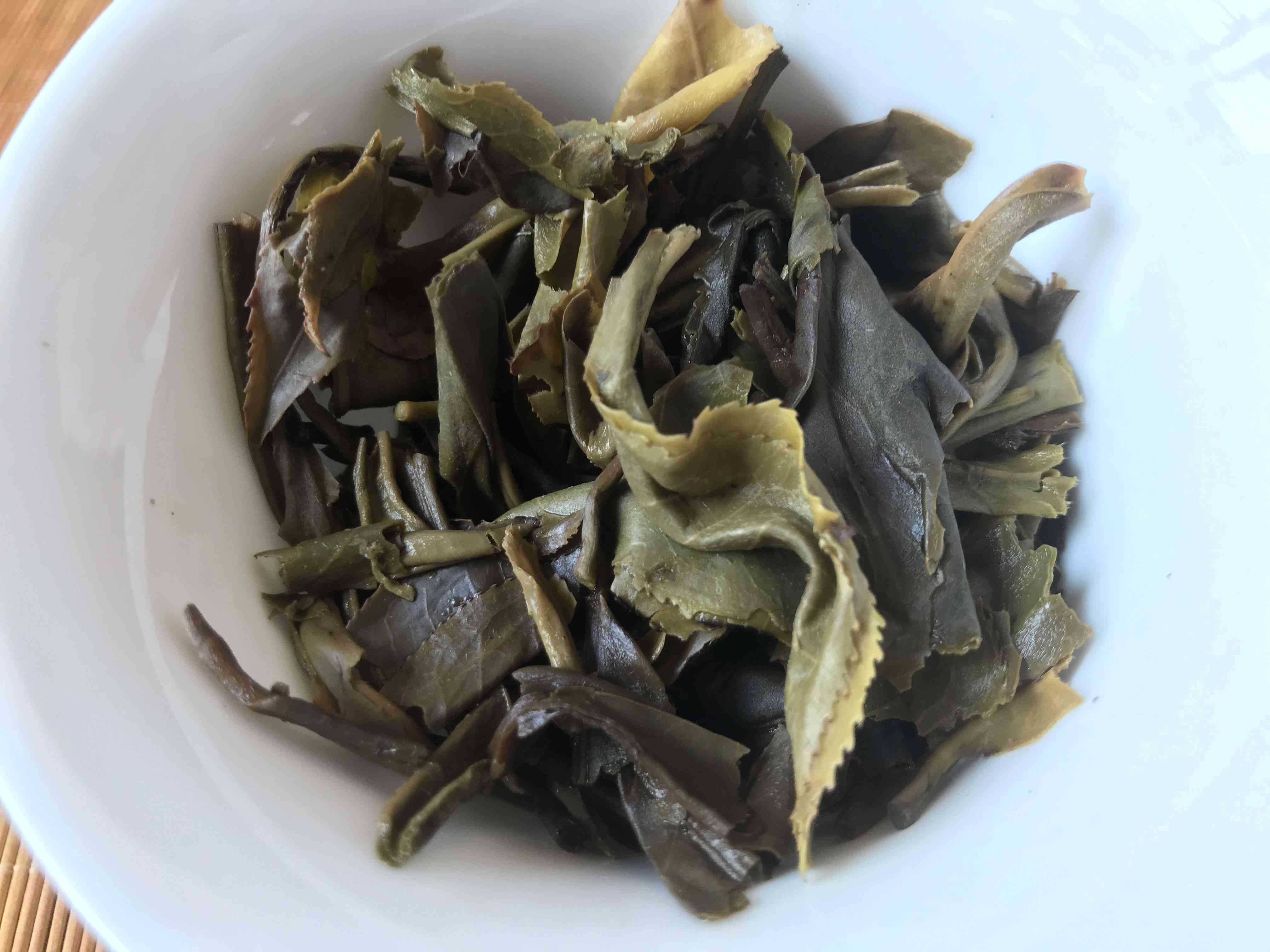 普洱茶陈化与没有陈化的区别：哪一个更好？