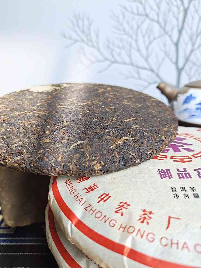 云宏普洱茶七子饼熟茶8821:品质、制作工艺与口感的全面解析