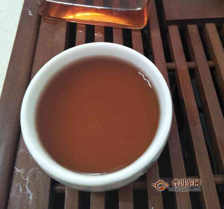 龙园号普洱茶熟茶2018珍藏版：一款稀有的品味之旅