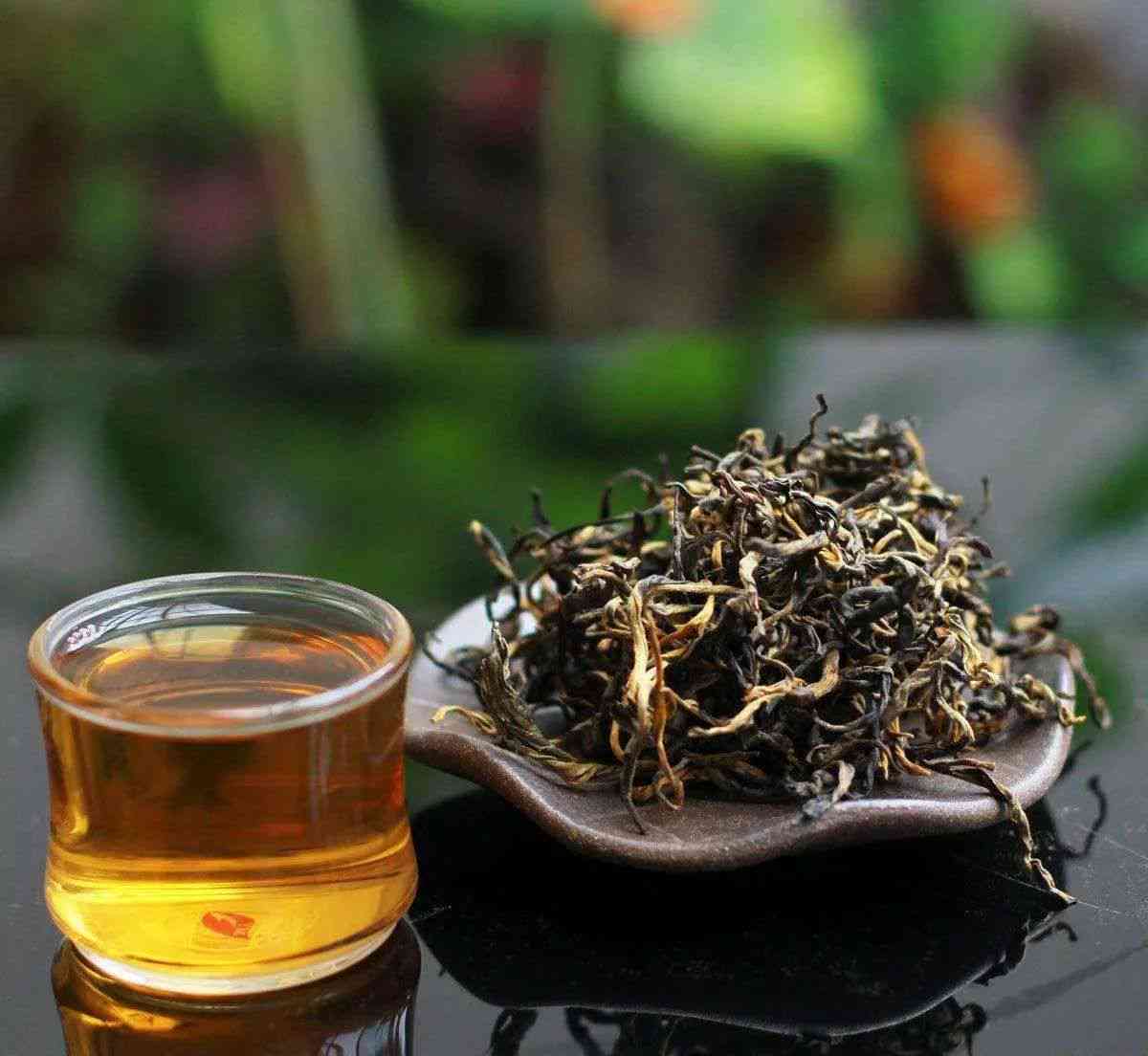 云南普洱茶是红茶吗还是绿茶呢