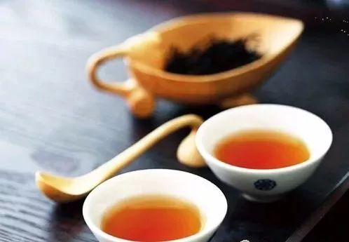 普洱茶：一种独特的发酵茶还是绿茶？