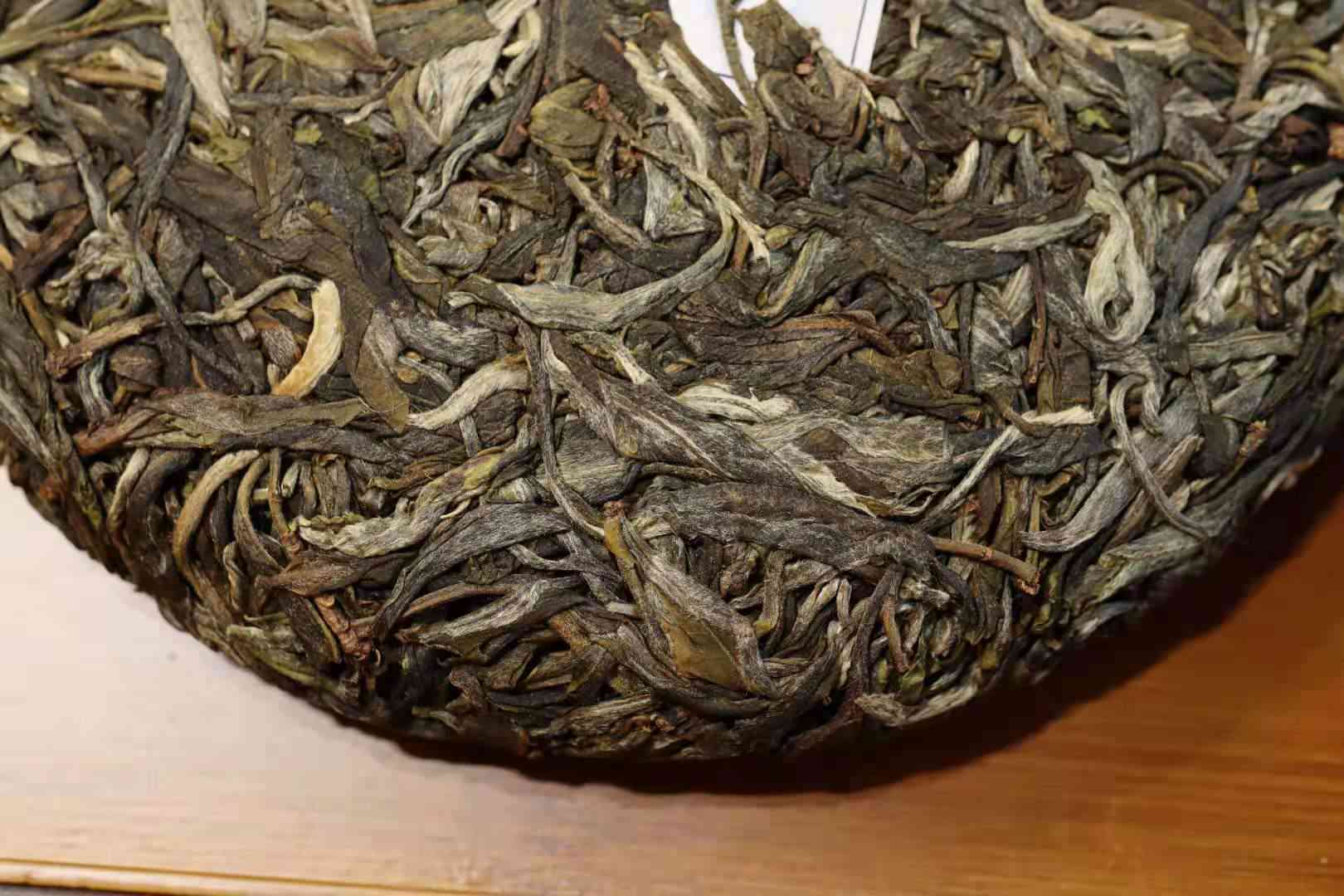 普洱茶制作技艺非遗文化的特色产品和传承人：探究普洱茶的独特魅力