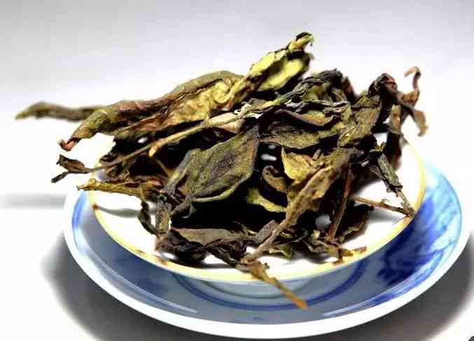 普洱茶中的王茶与后茶：它们分别是什么茶？如何区分和品味？