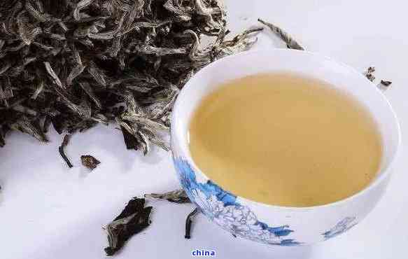 春天喝白茶还是普洱茶比较好一点