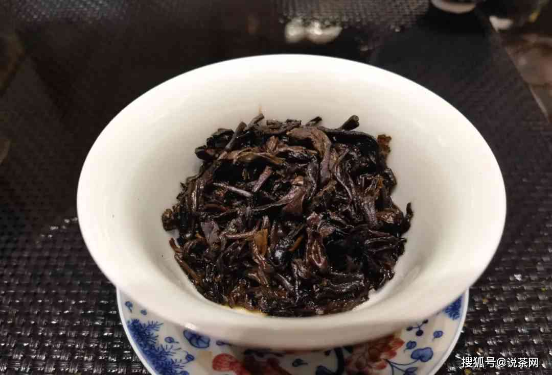 八角亭普洱茶易武醇熟茶