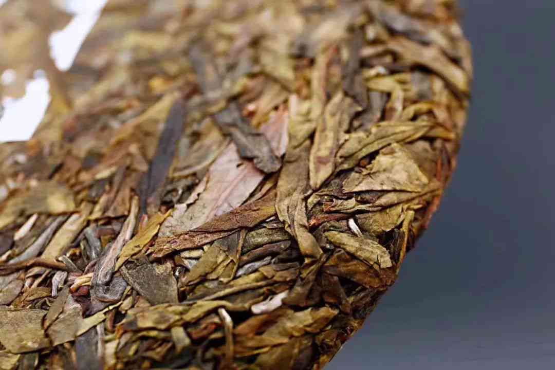 新普洱茶品质标准解析：如何挑选一杯好的普洱茶？