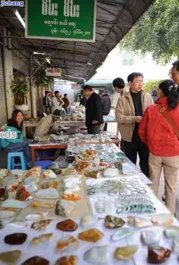 西双版纳游客必看：寻找景洪市珠宝市场翡翠玉石购买攻略