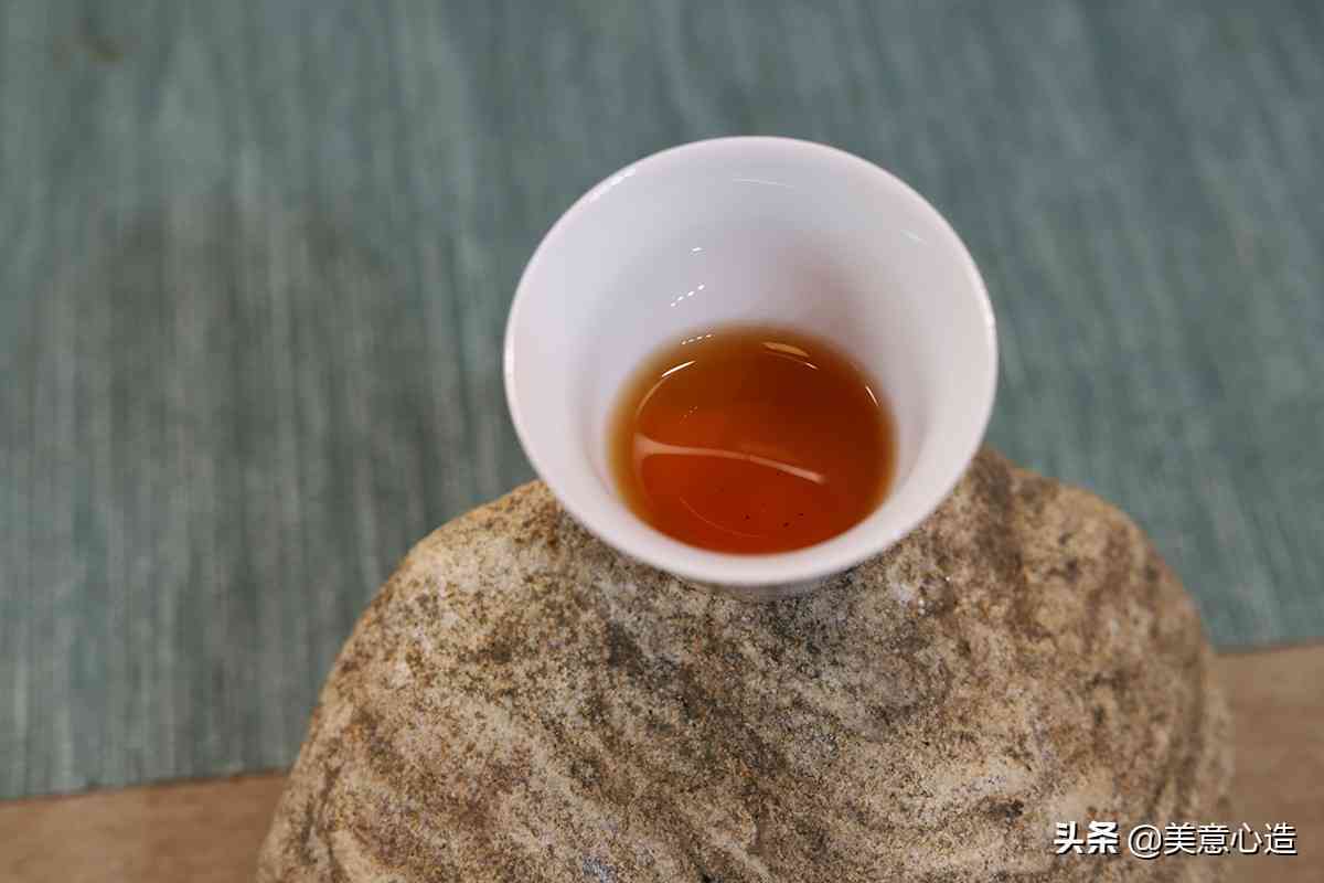 老年人喝哪种普洱茶：好的选择与建议