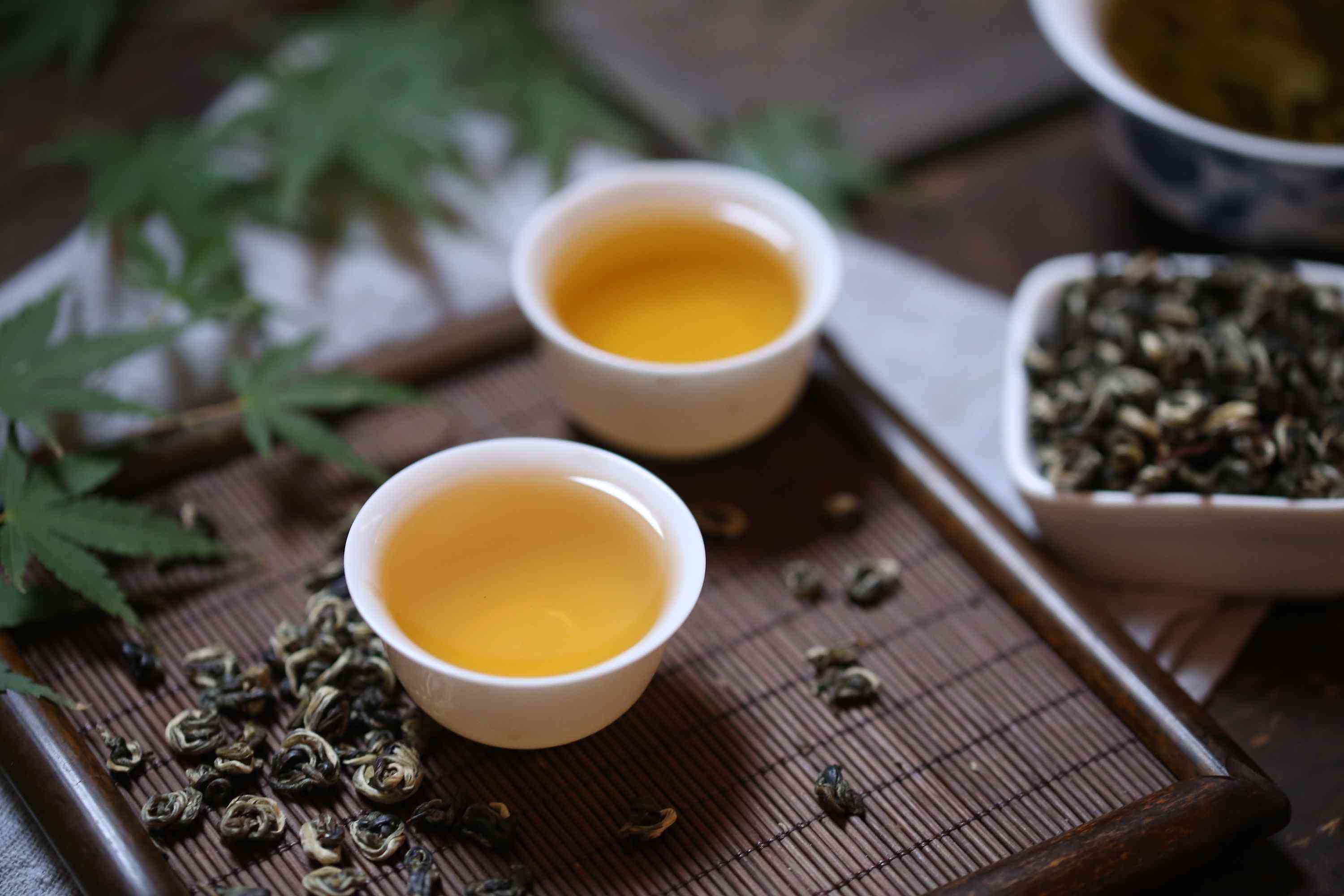 普洱茶8年是什么档次？如何选择普洱茶？