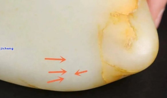 和田玉中的透明晶体特征解析：其成因、作用与鉴别方法全方位解读