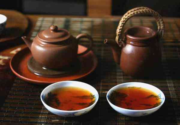 普洱茶与青柑泡茶喝的神奇功效：促进消化、降低血脂、提神醒脑