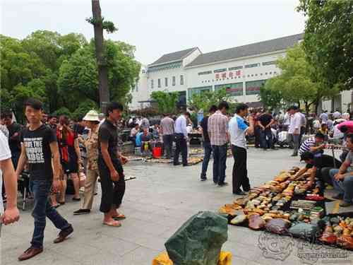 探索苏州和田玉市场：地理位置、特色产品与购物体验