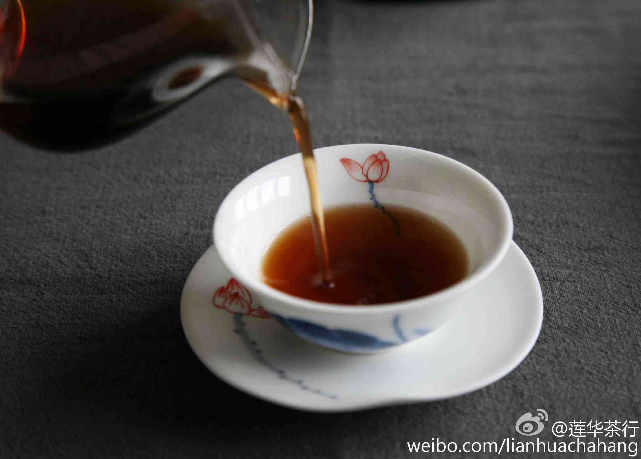 天热可以喝熟普洱茶吗？女生喝多少？天气热可以喝普洱茶吗？