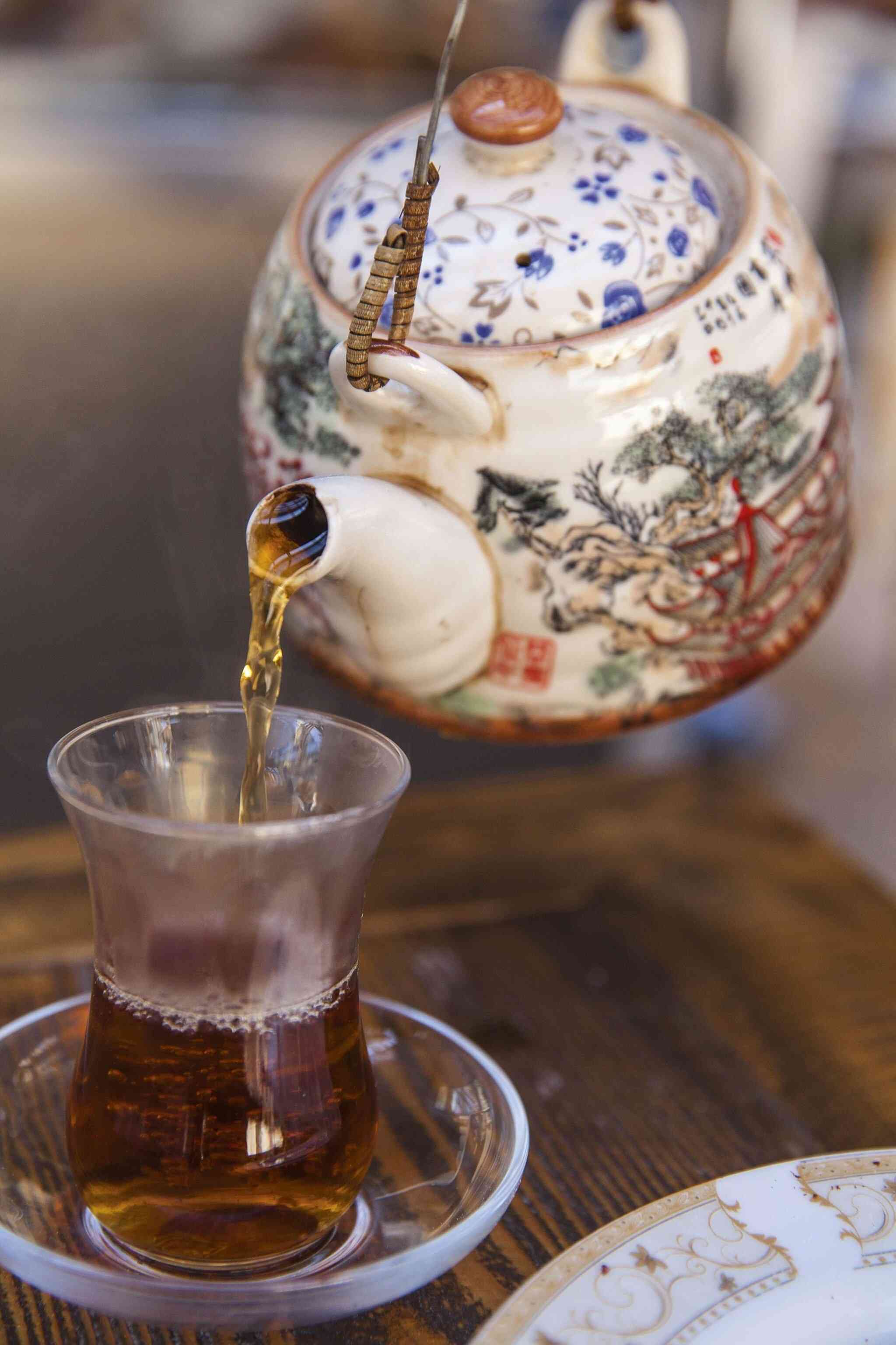 What Are the Features of Chinese Boiled Tea Pu'er?