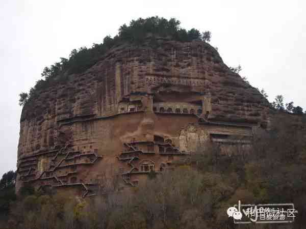 和田玉的挖掘过程：从河床到宝石，您需要了解的一切