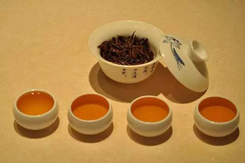 泡制普洱茶的理想茶量是多少毫升？