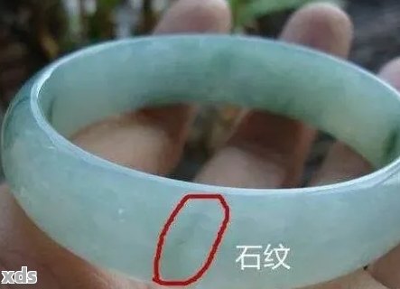 翡翠小坑的成因、种类及其鉴别方法，你了解吗？