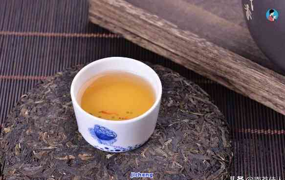 普洱茶叶颜色选择：深色还是浅色？深度剖析各种颜色普洱茶的特点与口感