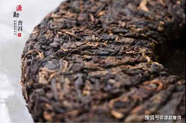 翡翠雀班章生态茶饼：纯正原产地，天然工艺制作，独特风味体验