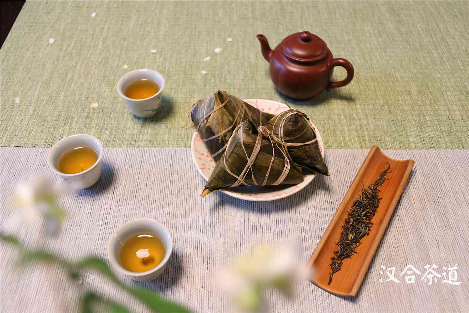 端午节泡茶的全攻略：如何选择茶叶、泡茶方法与节日俗