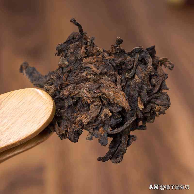 探究普洱茶浑浊现象：生茶、熟茶、原因与改善方法的全面解析