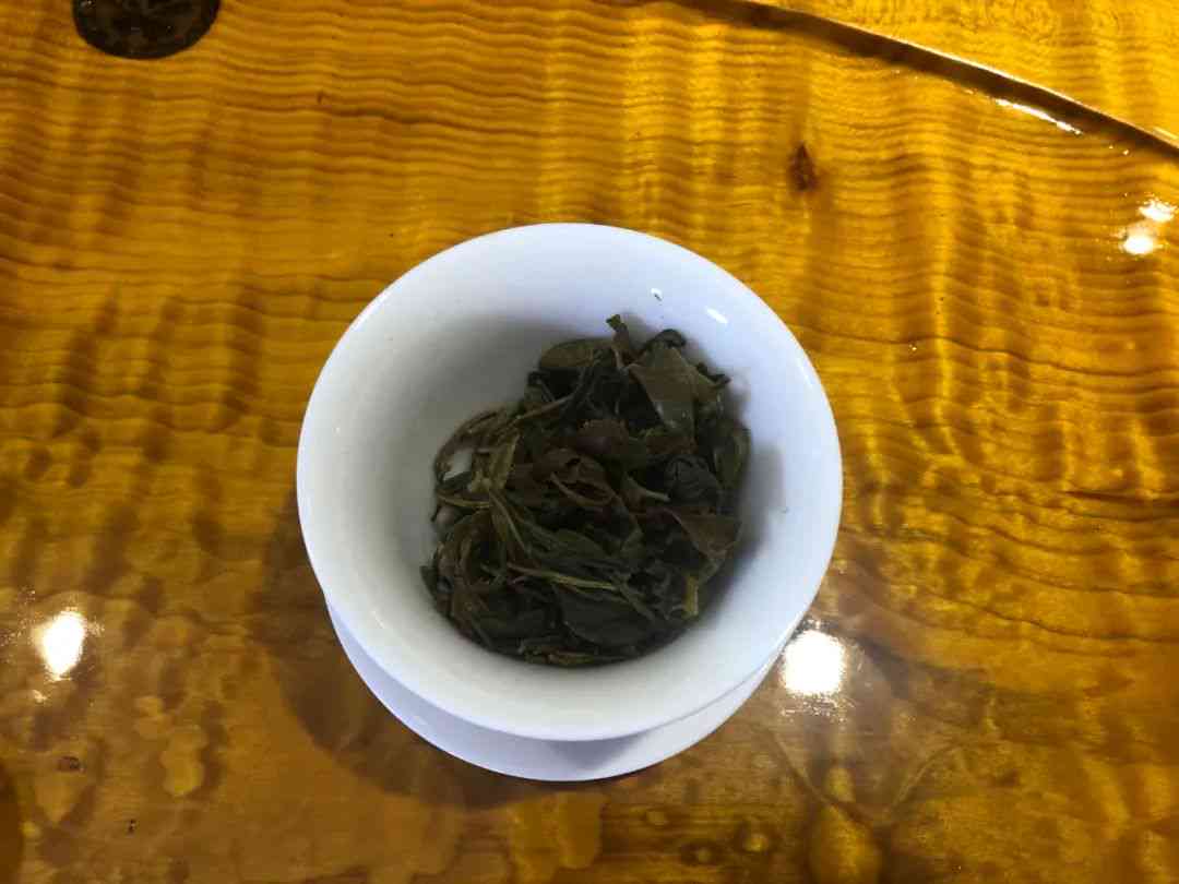 普洱茶返青