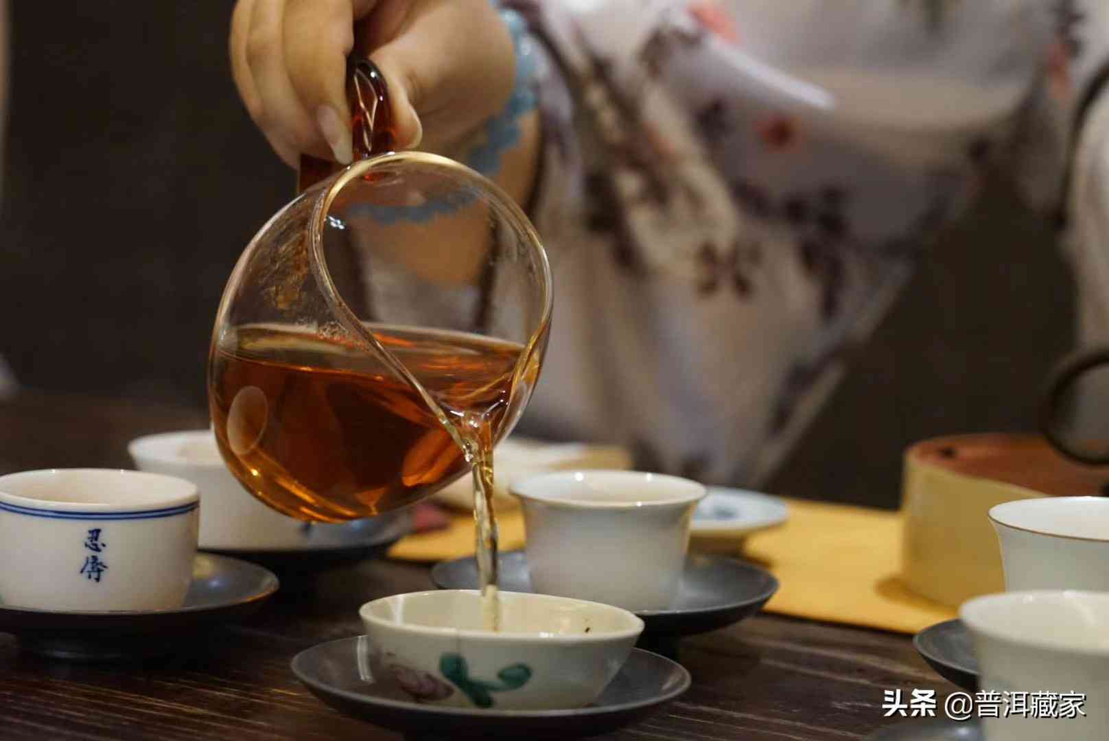 普洱茶新手必看：挑选口粮茶的最新指南，让你轻松掌握选购技巧