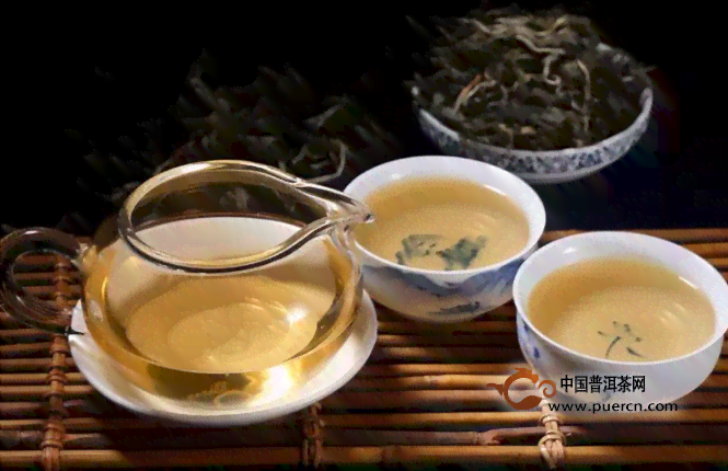 隔夜普洱茶的多种用途及其益处：喝、泡澡还是敷面膜？