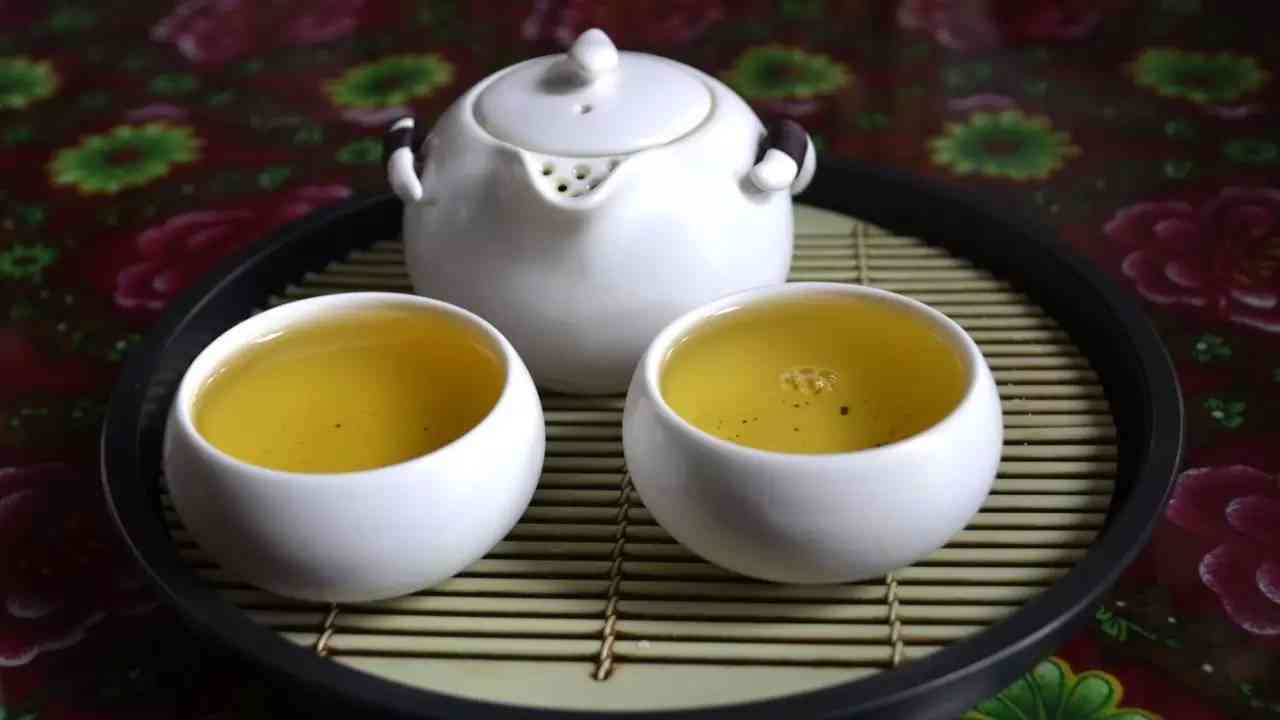 普洱茶浓茶好还是淡茶好：探讨普洱茶的浓淡口感及其适宜程度