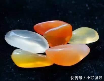 金丝玉珠子价格参考：投资还是装饰？如何鉴别真伪？