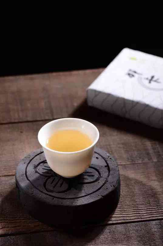 易武古树普洱茶：新寨茶品独特口感与风味探究