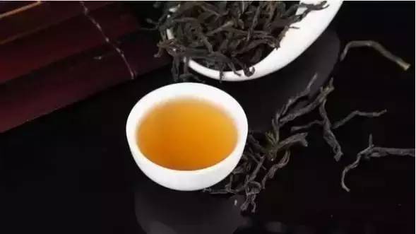 普洱茶有白茶没有红茶黄茶黑茶，这些都是普洱茶的品种吗？