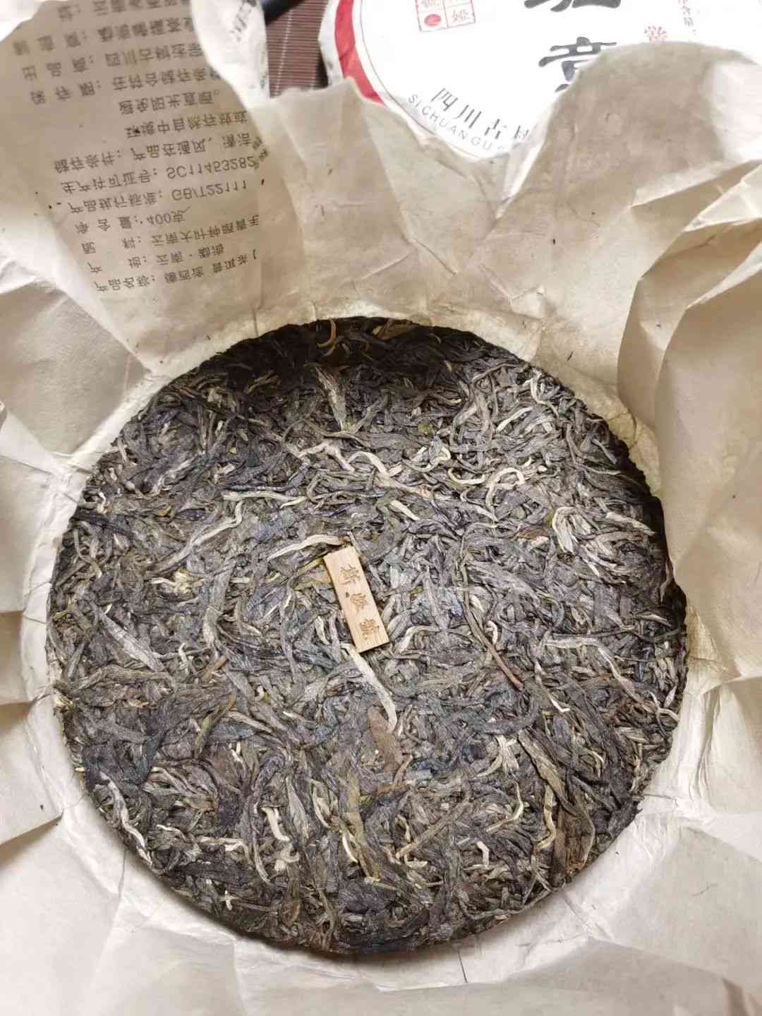 普洱茶能长时间放吗：保存方法与时间，为何普洱茶可长久存。