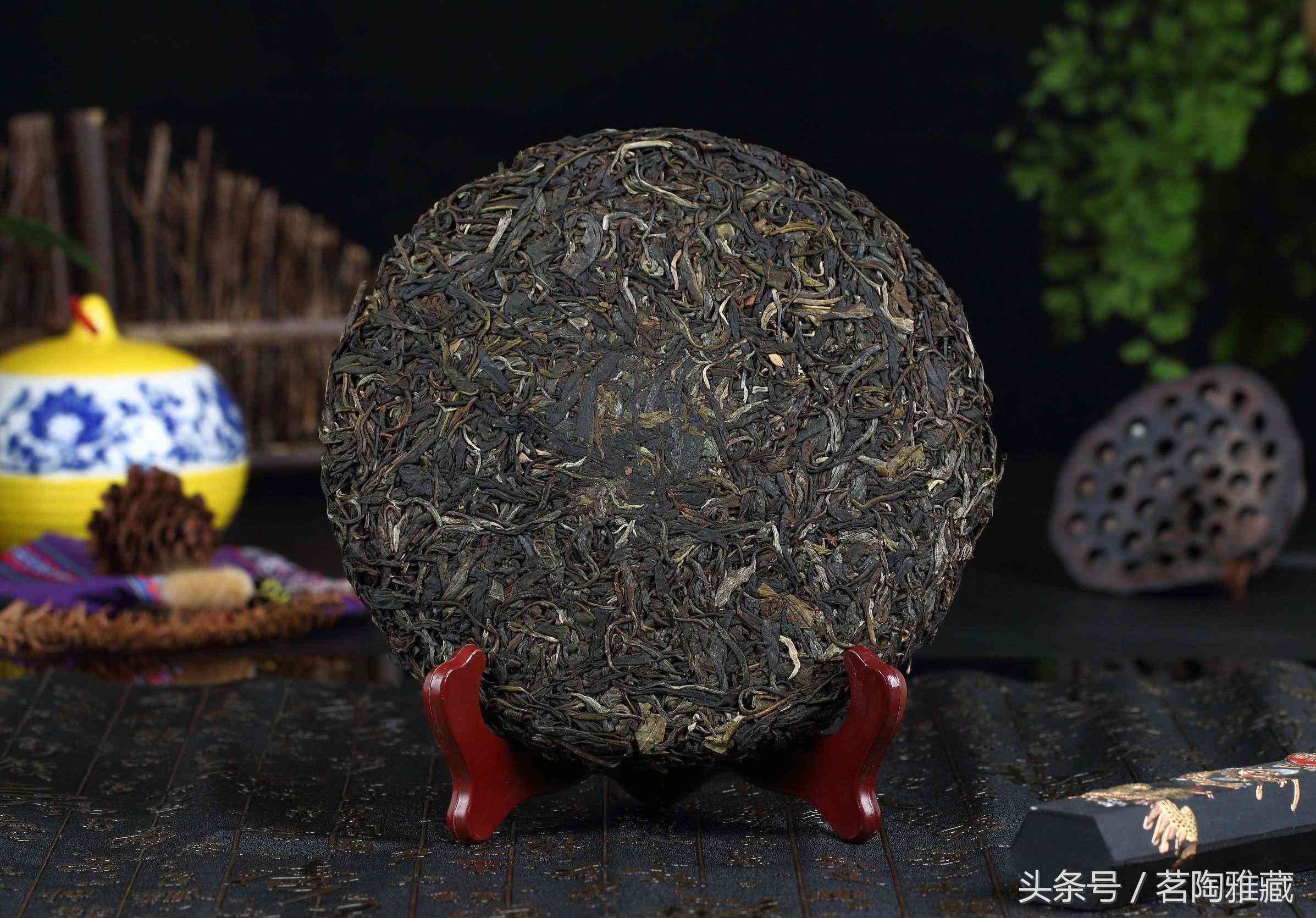 普尔茶为什么带有霉味？了解可能的原因及解决方法