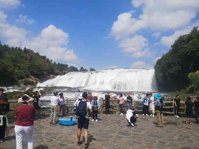 贵州旅游跟团买玉