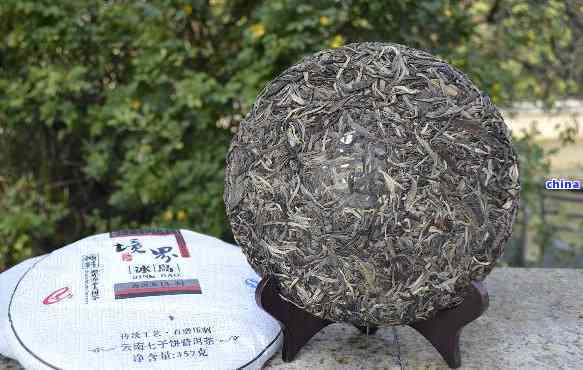 普洱茶3000克大饼冰岛价格，为什么都是生茶？3000g普洱茶饼是真的吗？