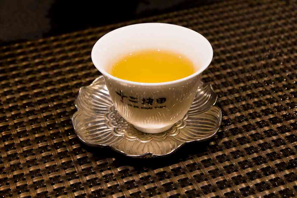 从选茶到泡茶：全面了解熟普调饮茶的制作方法与技巧