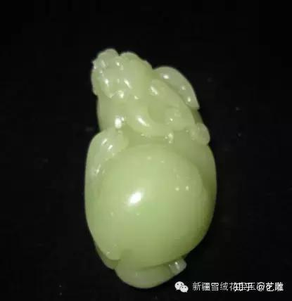 新疆和田玉且末料：珍贵的收藏品还是投资潜力股？