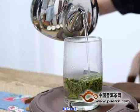 冷泡与热泡：普洱茶的两种不同饮用方式对比